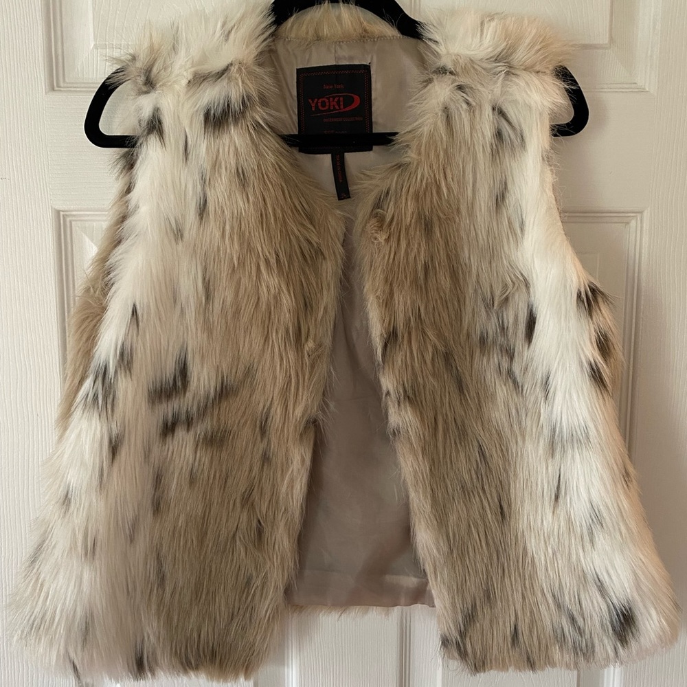 Yoki faux fur animal print vest